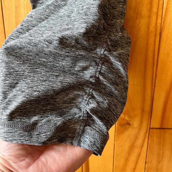 (2/$50) Bench Legging Capris - Picture 5 of 5